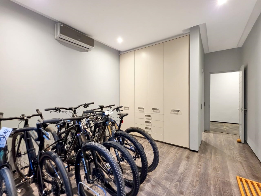 4 Bedroom Property for Sale in Higgovale Western Cape